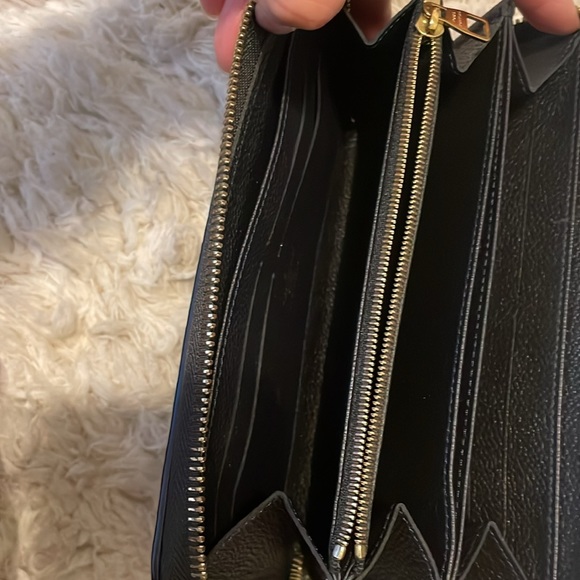 LV monogram empreinte lumineuse wallet. - Picture 4 of 10